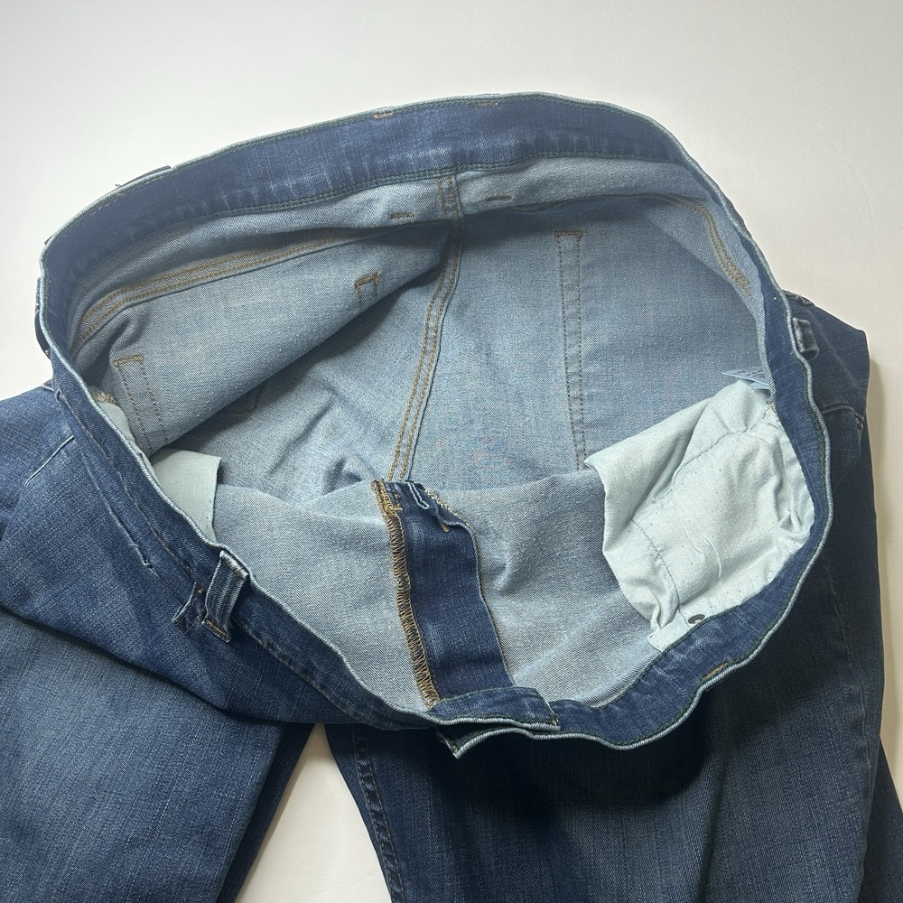L.L. Bean BeanFlex Denim Blue Jeans Men's 42x32 (Fit 42x30) Standard Fit LL Bean - Picture 10 of 15